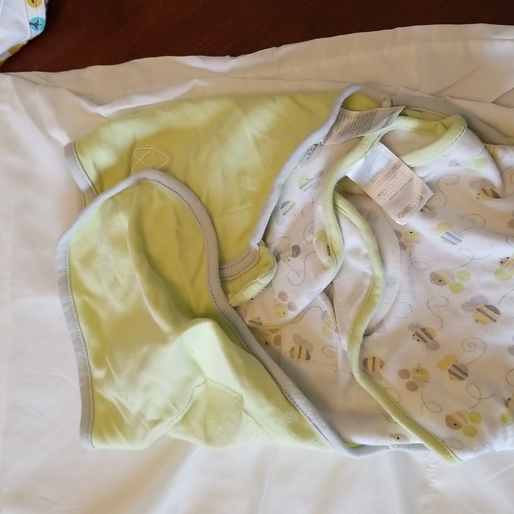 2 small swaddles